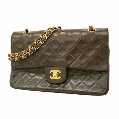 Pre-owned Chanel Leather Shoulder Bag () In Black