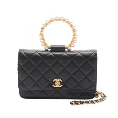 Pre-owned Chanel Leather Shoulder Bag () In Black