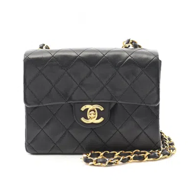 Pre-owned Chanel Leather Shoulder Bag () In Black