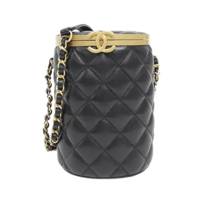 Pre-owned Chanel Leather Shoulder Bag () In Black