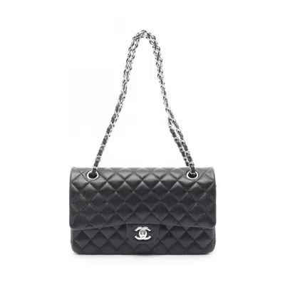 Pre-owned Chanel Leather Shoulder Bag () In Black