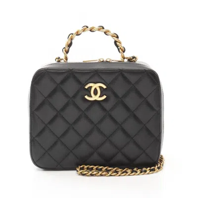 Pre-owned Chanel Leather Shoulder Bag () In Black