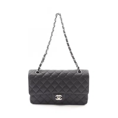 Pre-owned Chanel Leather Shoulder Bag () In Black