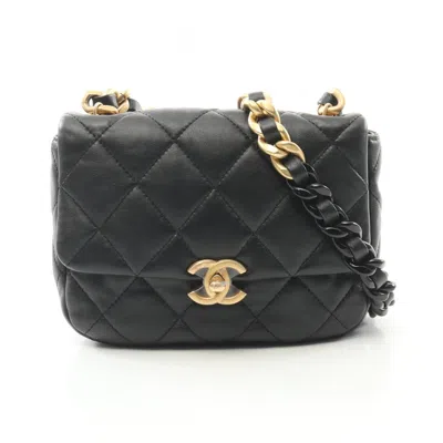 Pre-owned Chanel Leather Shoulder Bag () In Black