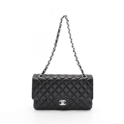 Pre-owned Chanel Leather Shoulder Bag () In Black