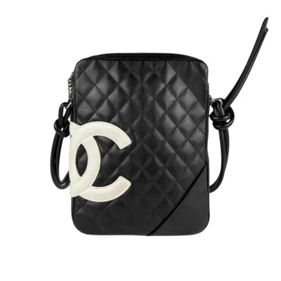 Pre-owned Chanel Leather Shoulder Bag () In Black