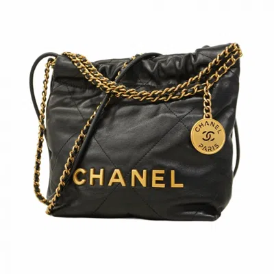 Pre-owned Chanel Leather Shoulder Bag () In Black