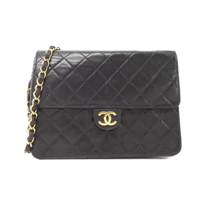 Pre-owned Chanel Leather Shoulder Bag () In Black