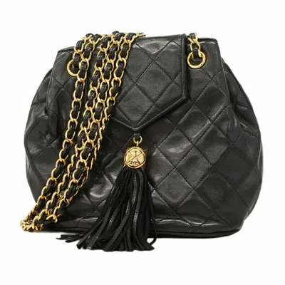 Pre-owned Chanel Leather Shoulder Bag () In Black