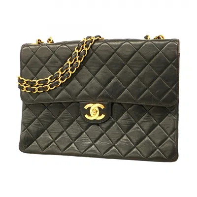 Pre-owned Chanel Leather Shoulder Bag () In Black