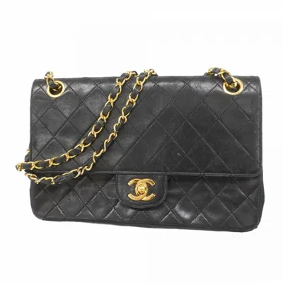 Pre-owned Chanel Leather Shoulder Bag () In Black
