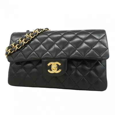 Pre-owned Chanel Leather Shoulder Bag () In Black