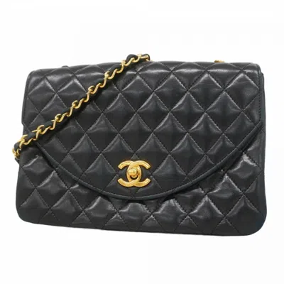 Pre-owned Chanel Leather Shoulder Bag () In Black