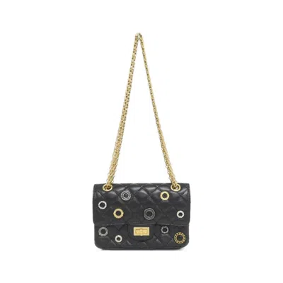 Pre-owned Chanel Leather Shoulder Bag () In Black