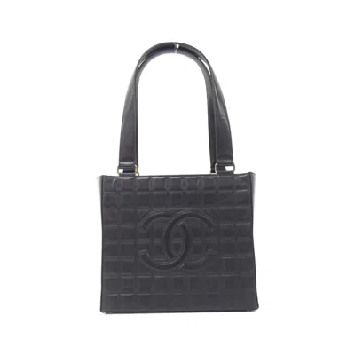 Pre-owned Chanel Leather Shoulder Bag () In Black