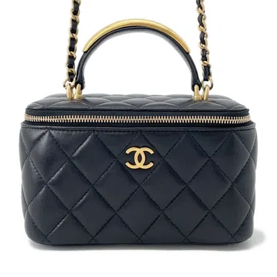 Pre-owned Chanel Leather Shoulder Bag () In Black