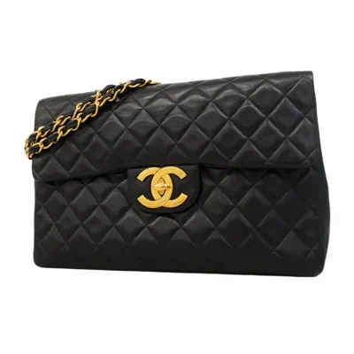 Pre-owned Chanel Leather Shoulder Bag () In Black