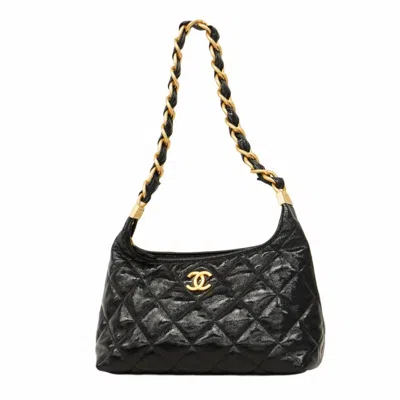 Pre-owned Chanel Leather Shoulder Bag () In Black