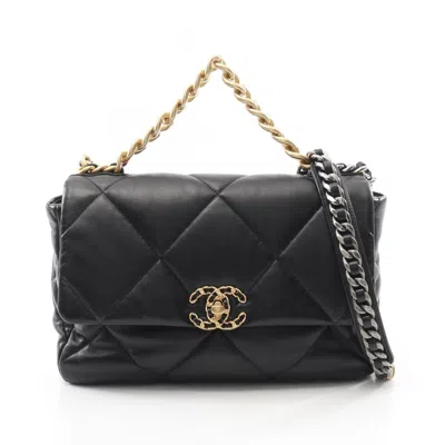 Pre-owned Chanel Leather Shoulder Bag () In Black