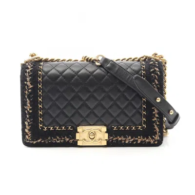 Pre-owned Chanel Leather Shoulder Bag () In Black