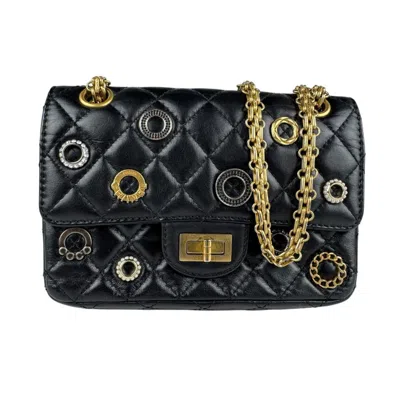 Pre-owned Chanel Leather Shoulder Bag () In Black