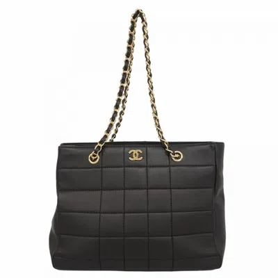 Pre-owned Chanel Leather Shoulder Bag () In Black
