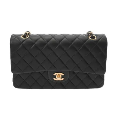 Pre-owned Chanel Leather Shoulder Bag () In Black
