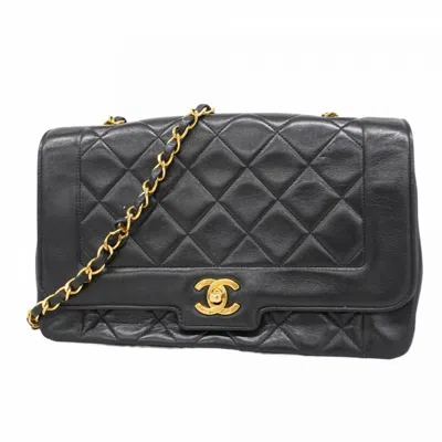 Pre-owned Chanel Leather Shoulder Bag () In Black