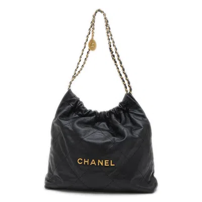Pre-owned Chanel Leather Shoulder Bag () In Black