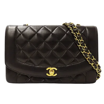 Pre-owned Chanel Leather Shoulder Bag () In Black