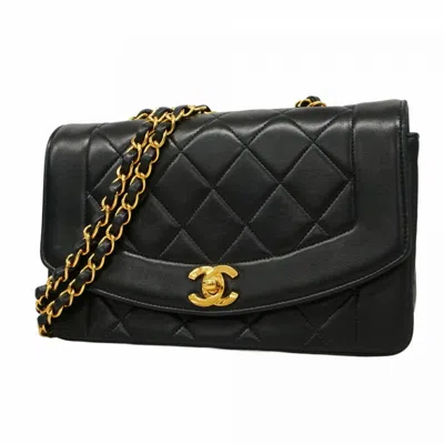 Pre-owned Chanel Leather Shoulder Bag () In Black