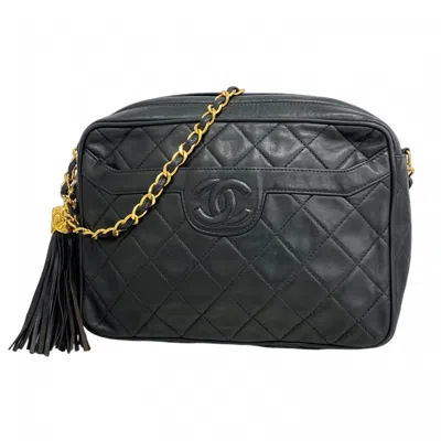 Pre-owned Chanel Leather Shoulder Bag () In Black