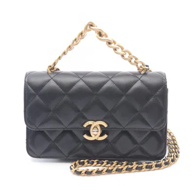 Pre-owned Chanel Leather Shoulder Bag () In Black