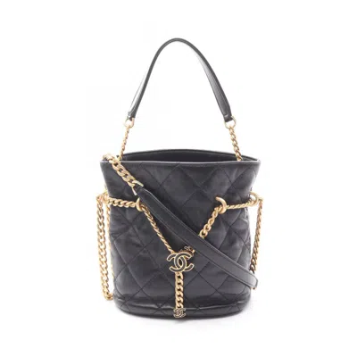Pre-owned Chanel Leather Shoulder Bag () In Black