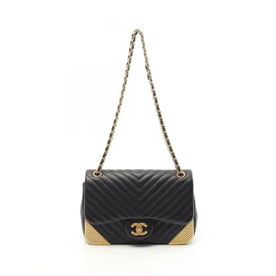 Pre-owned Chanel Leather Shoulder Bag () In Black