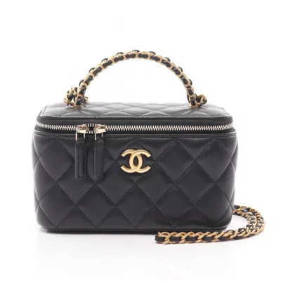 Pre-owned Chanel Leather Shoulder Bag () In Black