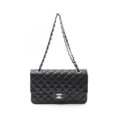 Pre-owned Chanel Leather Shoulder Bag () In Black