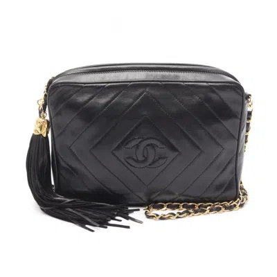 Pre-owned Chanel Leather Shoulder Bag () In Black