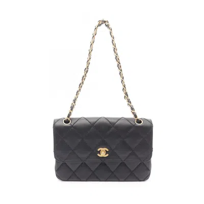 Pre-owned Chanel Leather Shoulder Bag () In Black