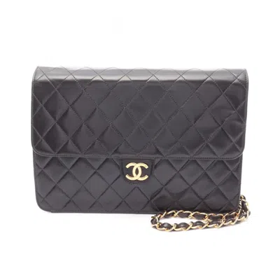 Pre-owned Chanel Leather Shoulder Bag () In Black