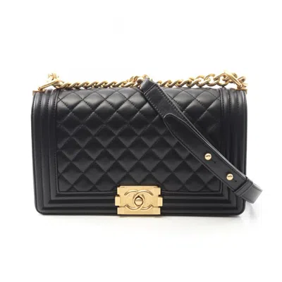 Pre-owned Chanel Leather Shoulder Bag () In Black