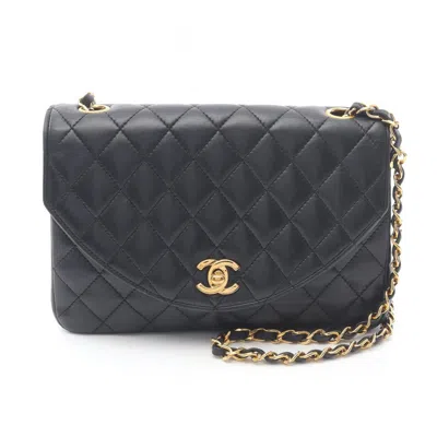 Pre-owned Chanel Leather Shoulder Bag () In Black
