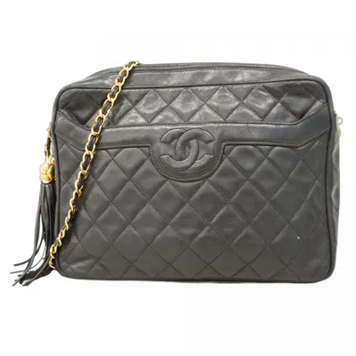 Pre-owned Chanel Leather Shoulder Bag () In Black