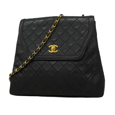 Pre-owned Chanel Leather Shoulder Bag () In Black