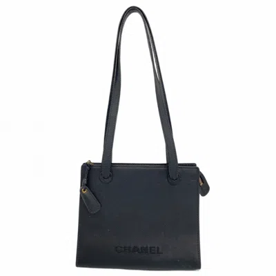 Pre-owned Chanel Leather Shoulder Bag () In Black