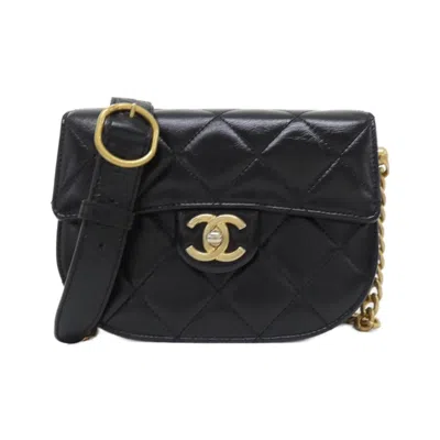 Pre-owned Chanel Leather Shoulder Bag () In Black