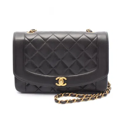 Pre-owned Chanel Leather Shoulder Bag () In Black