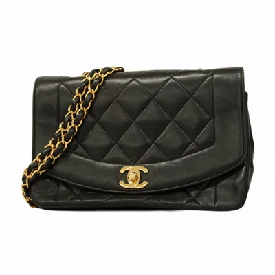 Pre-owned Chanel Leather Shoulder Bag () In Black