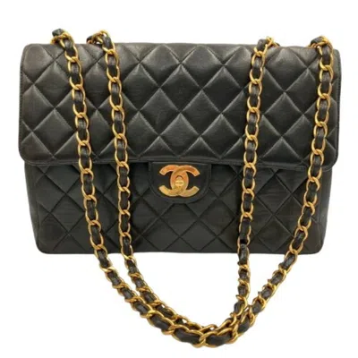 Pre-owned Chanel Leather Shoulder Bag () In Black
