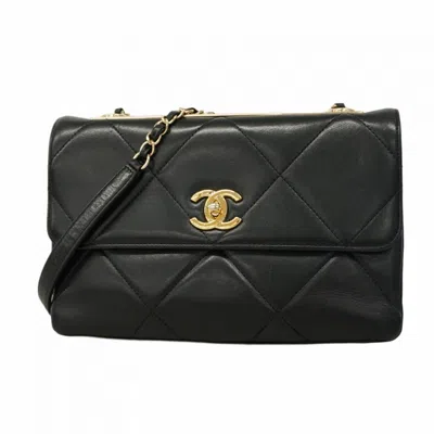 Pre-owned Chanel Leather Shoulder Bag () In Black